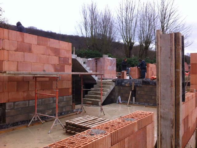 Chantier de la maison Vineshoot à Montlignon: briques monomur